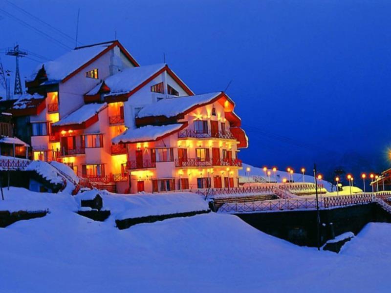 Clifftop Club Auli Joshīmath Extérieur photo