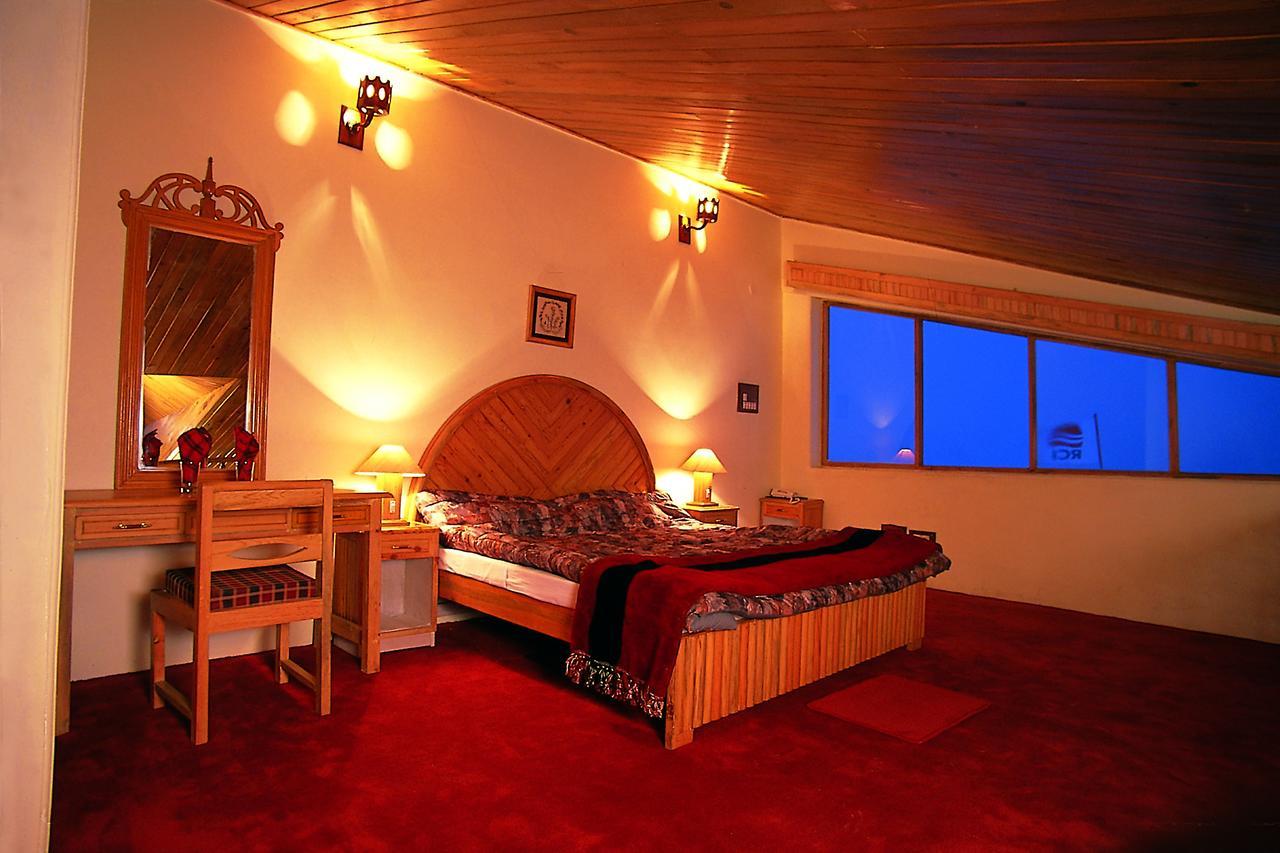 Clifftop Club Auli Joshīmath Extérieur photo