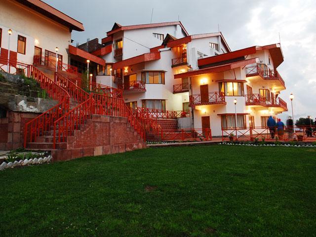 Clifftop Club Auli Joshīmath Extérieur photo